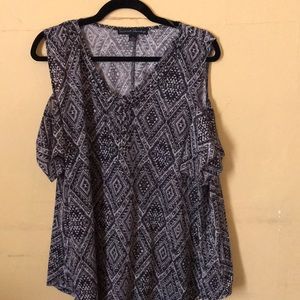 Cold shoulder top with geometric pattern